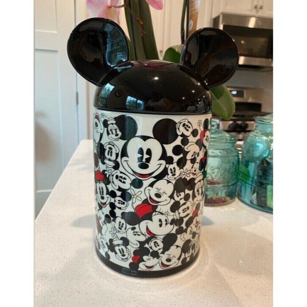 RARE NWT Disney World Minnie Mouse And Mickey Mouse Cookie Jar Canister